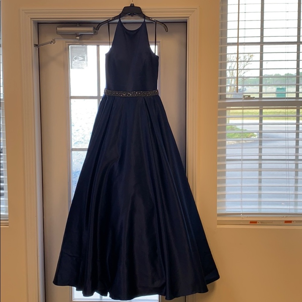 Sherri hill prom dress